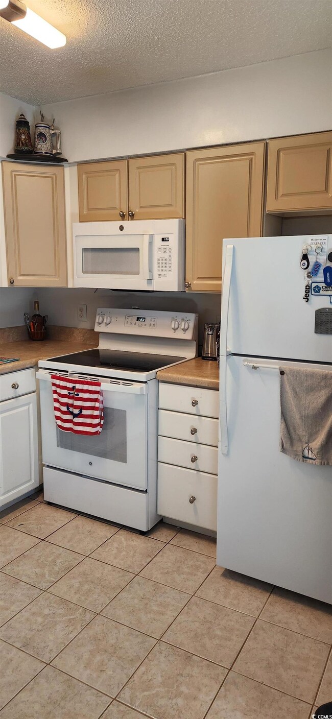 421 Cambridge Cir unit F7, Murrells Inlet, SC 29576 - photo 4