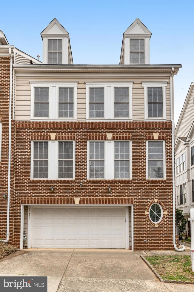 20871 Cosworth Terrace, Sterling, VA 20165 - photo 2