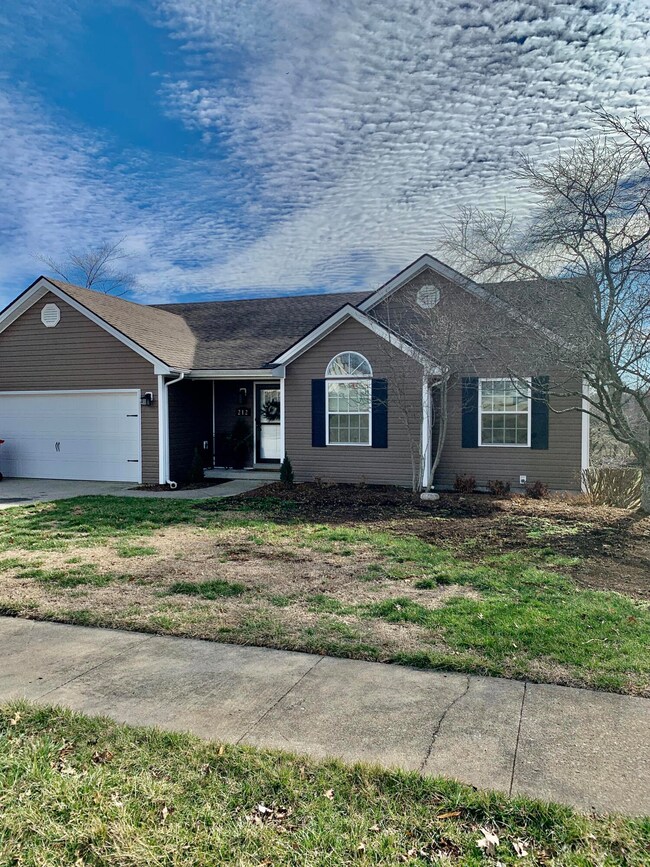 212 Bridgeside Dr, Nicholasville, KY 40356 - photo 2