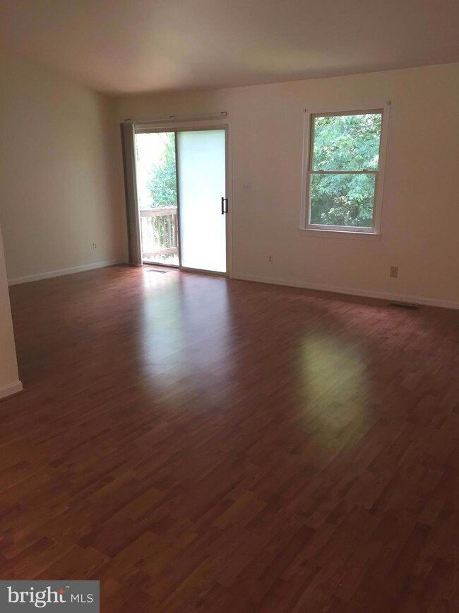 7109 Runnymede Trail, Fredericksburg, VA 22407 - photo 4