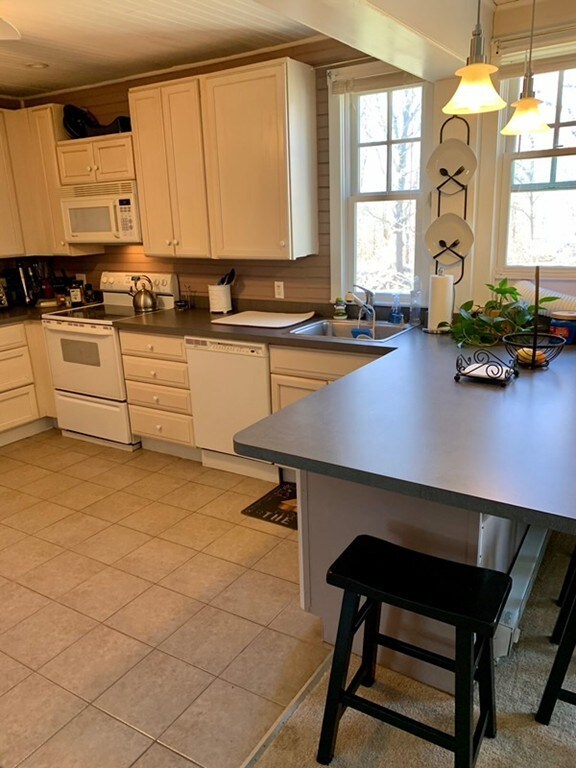 37 Bartlett Rd unit B, Plymouth, MA 02360 - photo 5