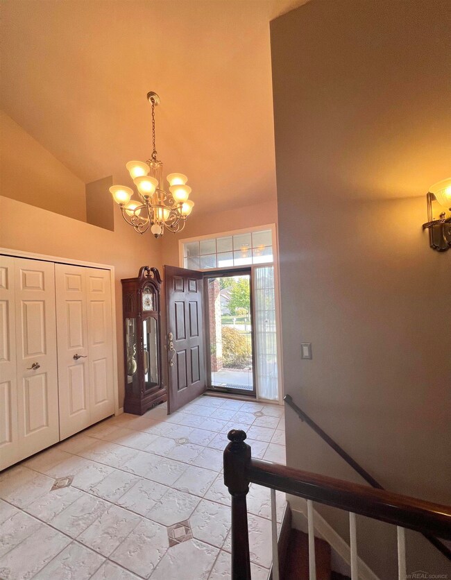 36663 Poplar Dr, New Baltimore, MI 48047 - photo 5