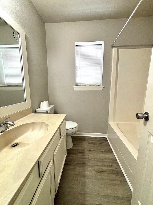 2nd floor full bath