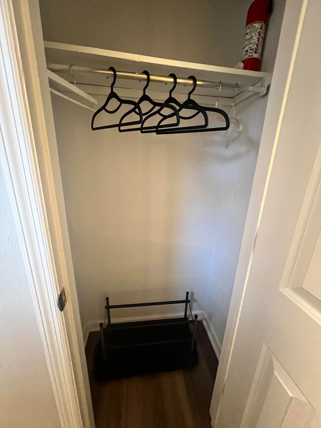 1000 Holland Dr unit 3, Tallahassee, FL 32301 - photo 4