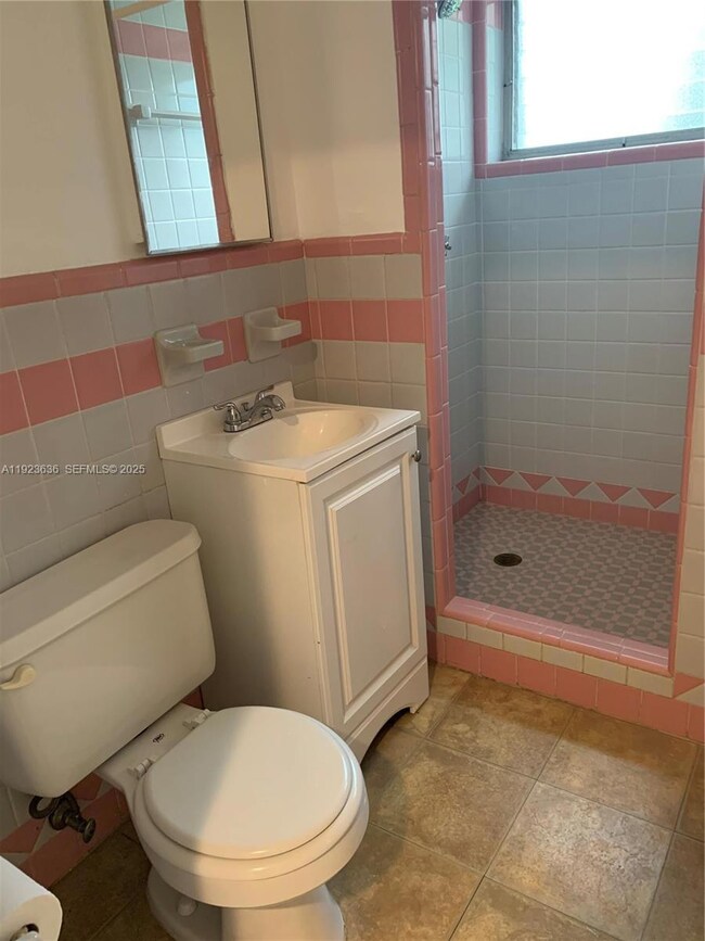 1620 Liberty St unit E, Hollywood, FL 33020 - photo 7