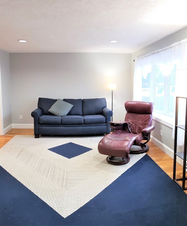 32 Cider Mill Rd, Framingham, MA 01701 - photo 7