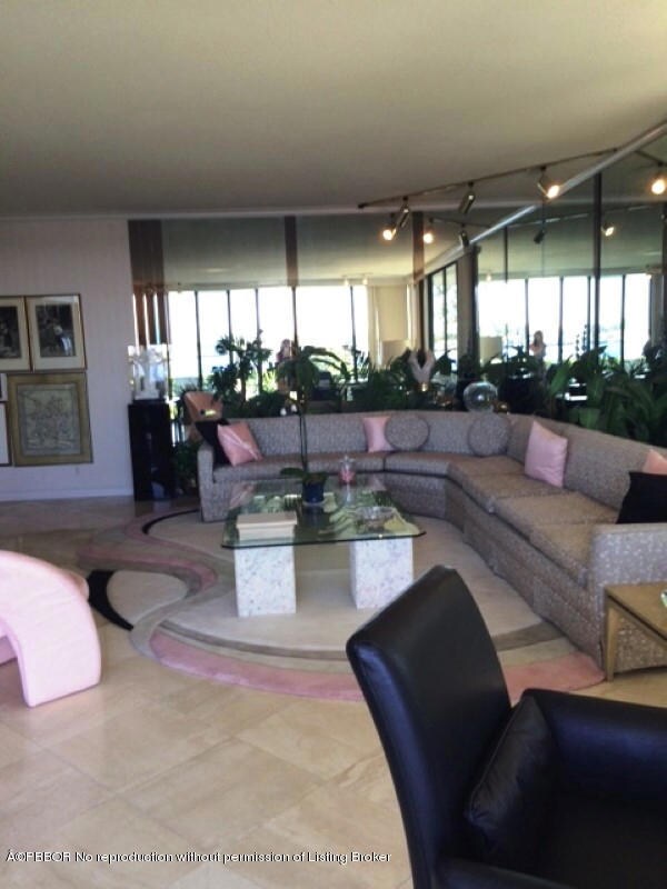 2 Living Room