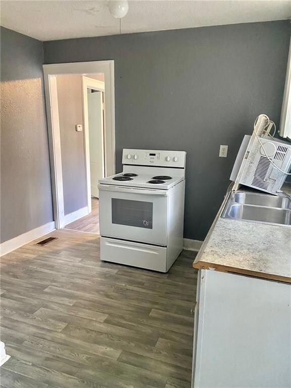 7104 Bellefontaine Ave, Kansas City, MO 64132 - photo 6