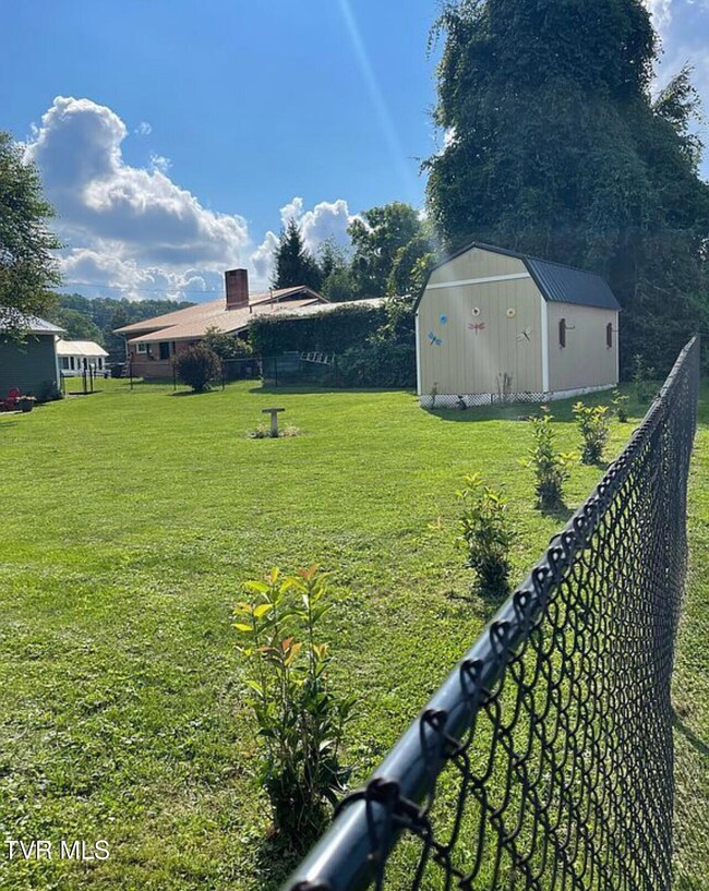 711 E Main St, Wise, VA 24293 - photo 6