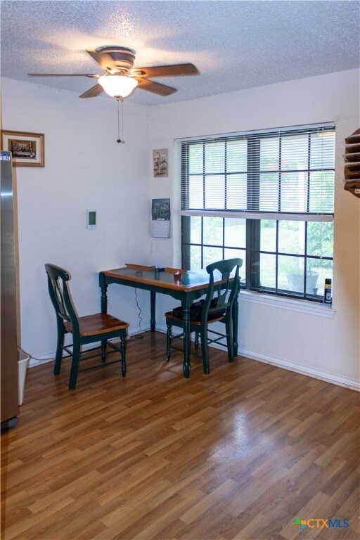 201 E Hogan Dr, Copperas Cove, TX 76522 - photo 6