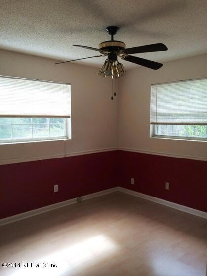 2417 Una Dr, Jacksonville, FL 32216 - photo 6