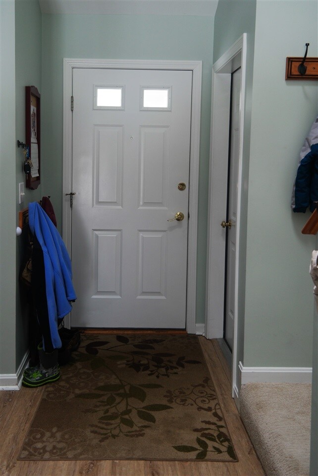 11 Magnolia Cir, White River Junction, VT 05001 - photo 4