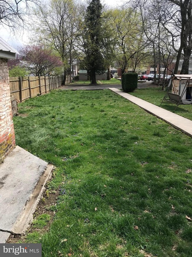 27 N Main St unit A, Mercersburg, PA 17236 - photo 3