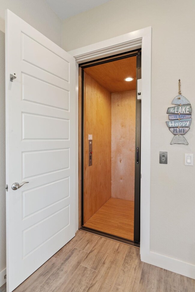 624 Waterside Dr, Marble Falls, TX 78654 - photo 6