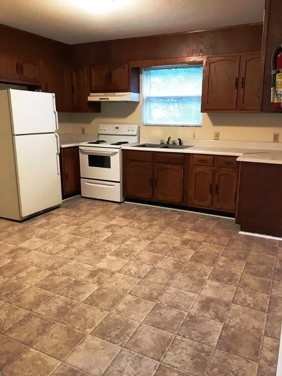 206 Kirk Ln unit 13, Pendleton, SC 29670 - photo 3