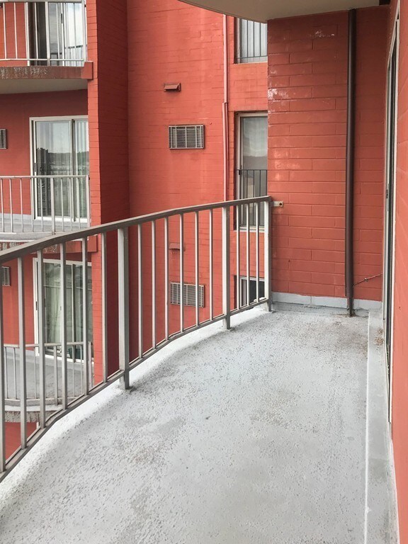 Sagamore Place Condominiums unit 716, Quincy, MA 02171 - photo 3