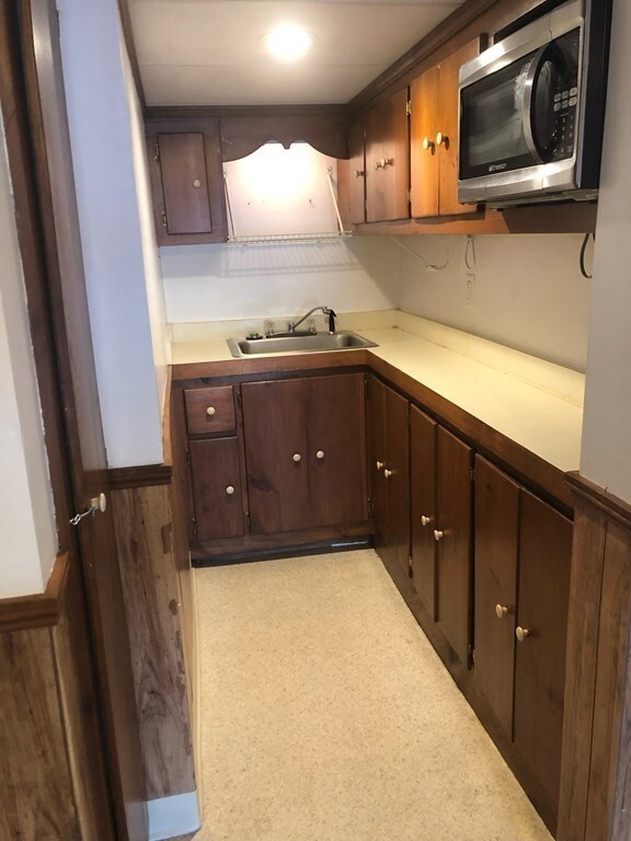 294 E Main St unit 1, East Brookfield, MA 01515 - photo 4