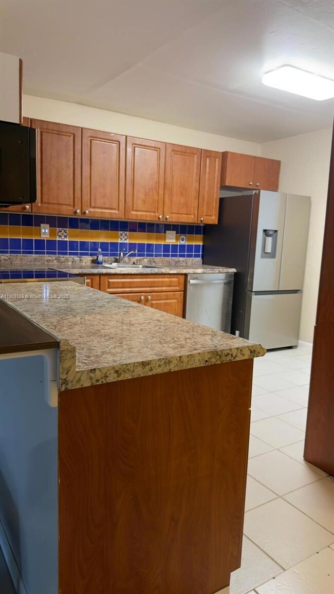 3908 SW 67th Terrace unit 112, Davie, FL 33314 - photo 6