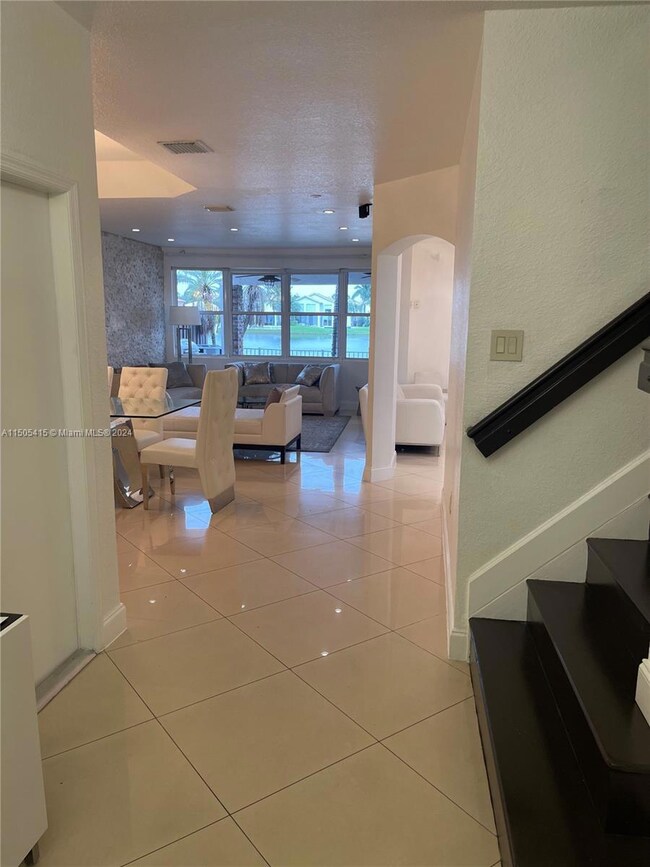 6903 NW 109th Ave, Doral, FL 33178 - photo 3