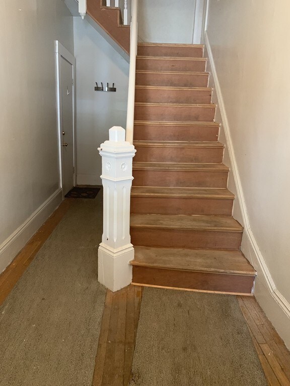 14 Forest St, Lawrence, MA 01841 - photo 5