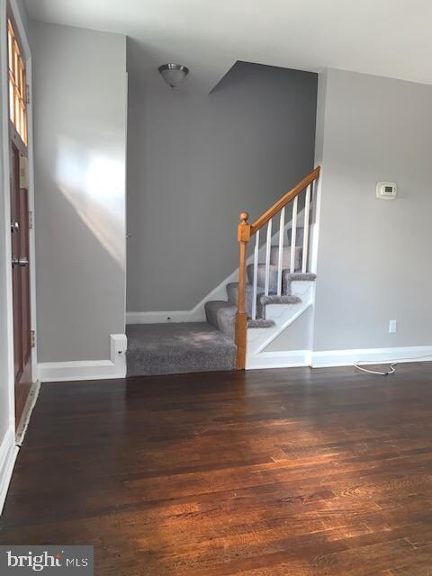 8427 Water Oak Rd, Parkville, MD 21234 - photo 2