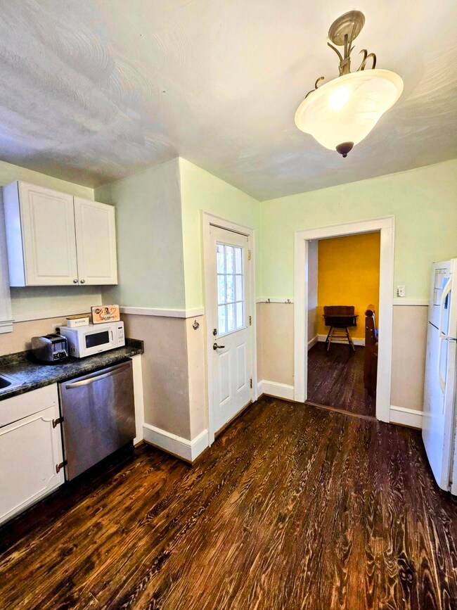 Apt A - Upstairs Kitchen