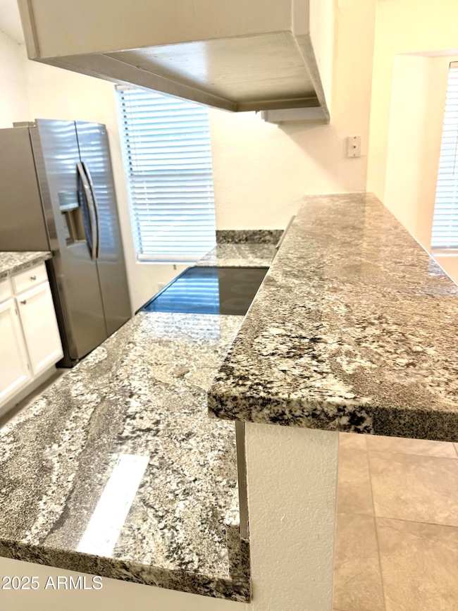 Kitchen Bar side