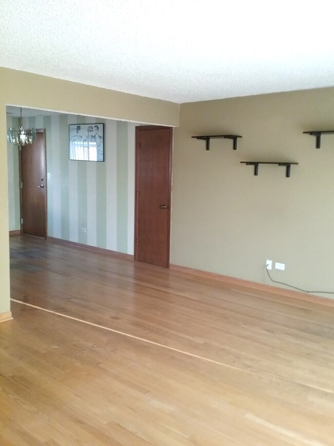 5739 W 63rd St unit 3N, Chicago, IL 60638 - photo 4