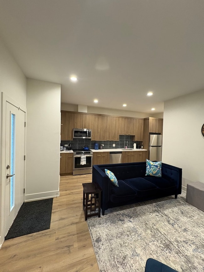 6317 S Rhodes Ave unit G, Chicago, IL 60637 - photo 3