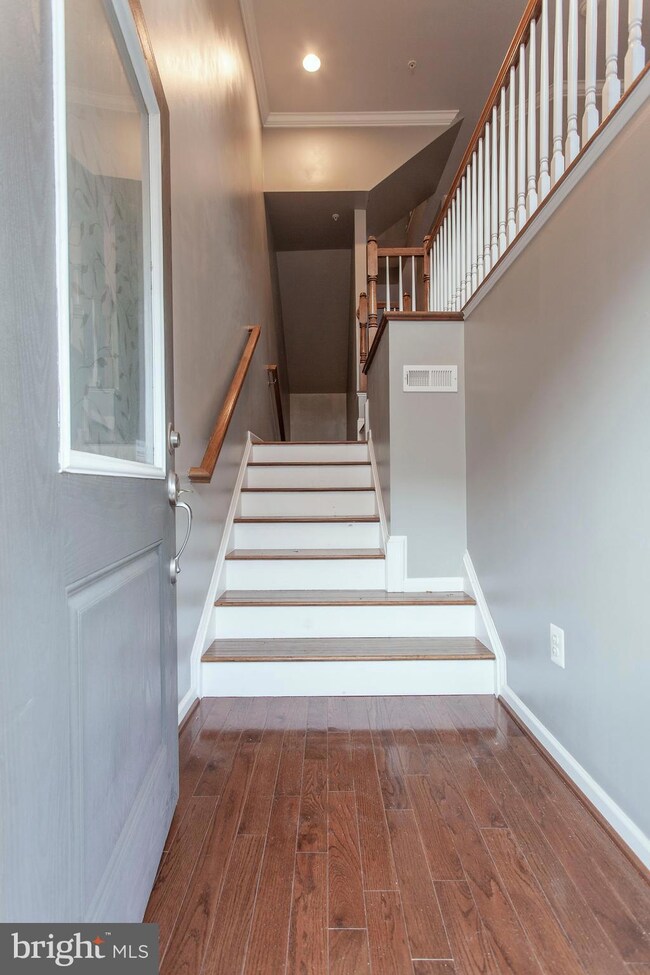 2706 Amber Crest Rd, Hanover, MD 21076 - photo 5