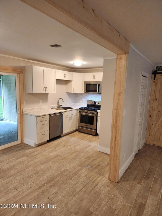 2055 Betsy Dr, Jacksonville, FL 32210 - photo 7