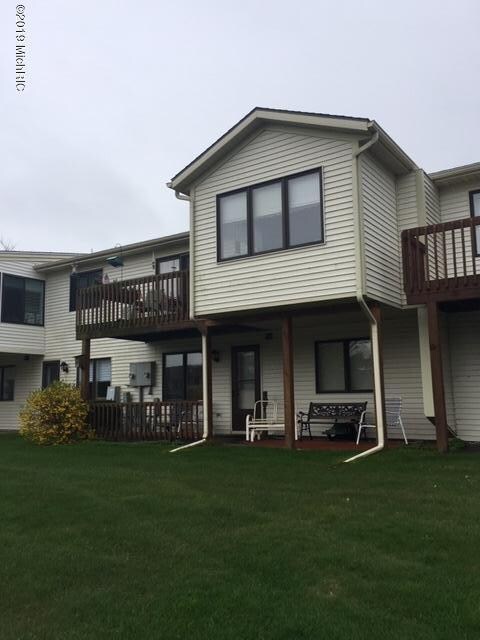 961 Bayou Dr SW unit 153, Byron Center, MI 49315 - photo 4
