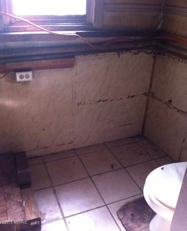 bathroom - 2nd angle