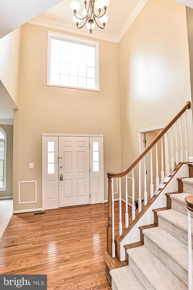 42472 Unicorn Dr, Chantilly, VA 20152 - photo 2