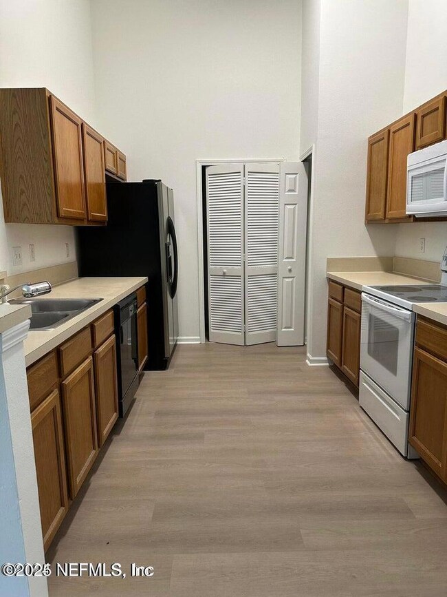 Amarante Kitchen