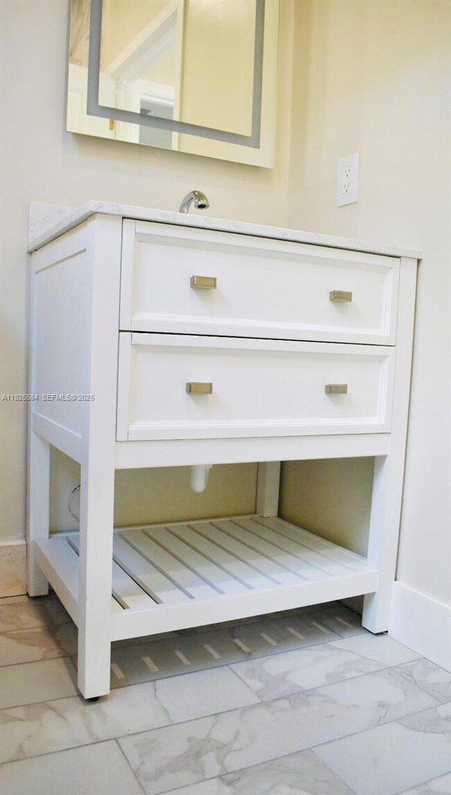 29 Palmetto Dr unit 6, Miami Springs, FL 33166 - photo 5