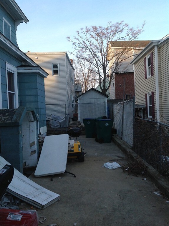 41 Royal St, Lowell, MA 01851 - photo 4