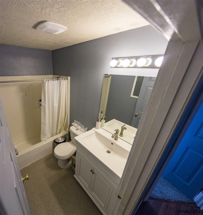 1219 Briar Rd, Independence, OR 97351 - photo 3