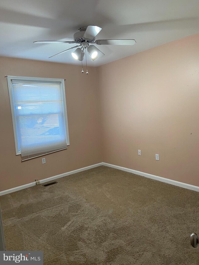 1495 Lowell Ct, Crofton, MD 21114 - photo 7