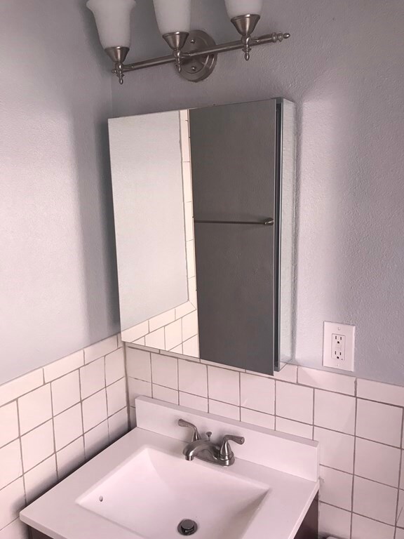 19 Wareham St unit 1, Medford, MA 02155 - photo 5