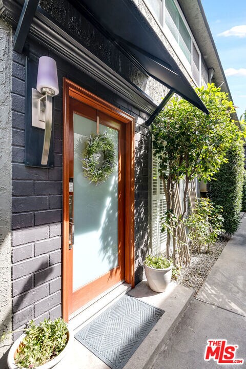 4443 Saugus Ave unit 3, Sherman Oaks, CA 91403 - photo 5