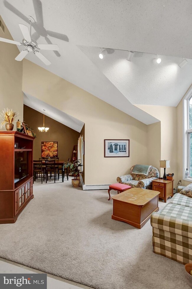 185 Orchard Rd, Reading, PA 19605 - photo 4