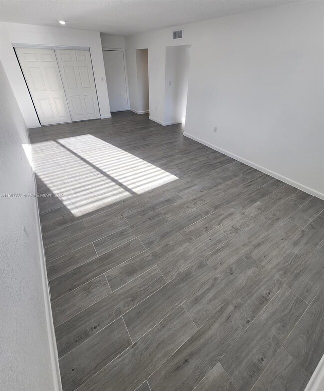 10900 SW 196th St unit 210, Cutler Bay, FL 33157 - photo 7