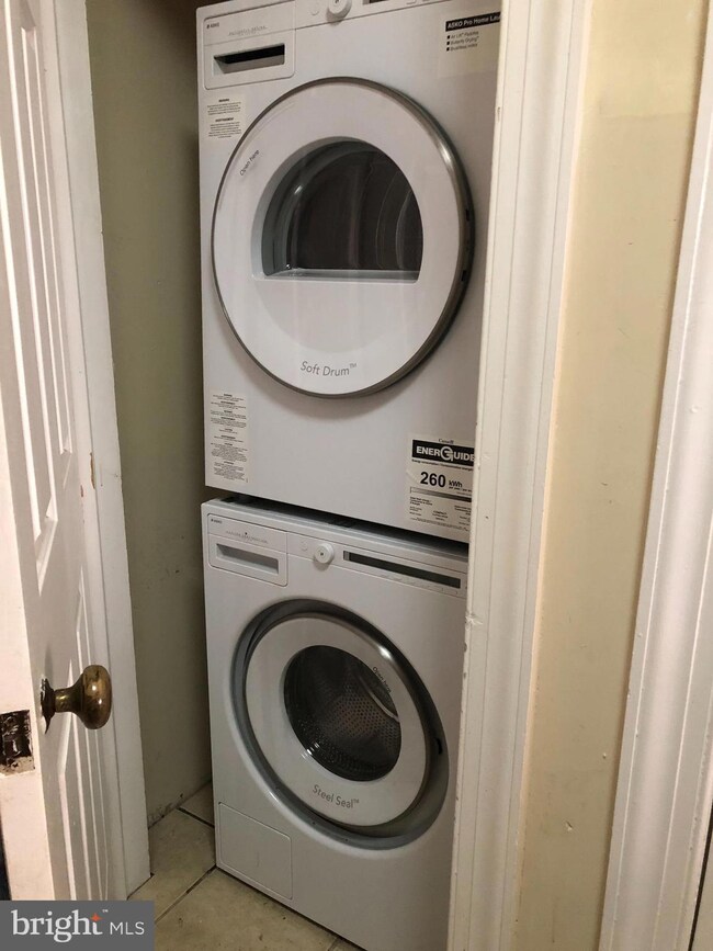 802 N Van Buren St unit 1, Wilmington, DE 19806 - photo 5