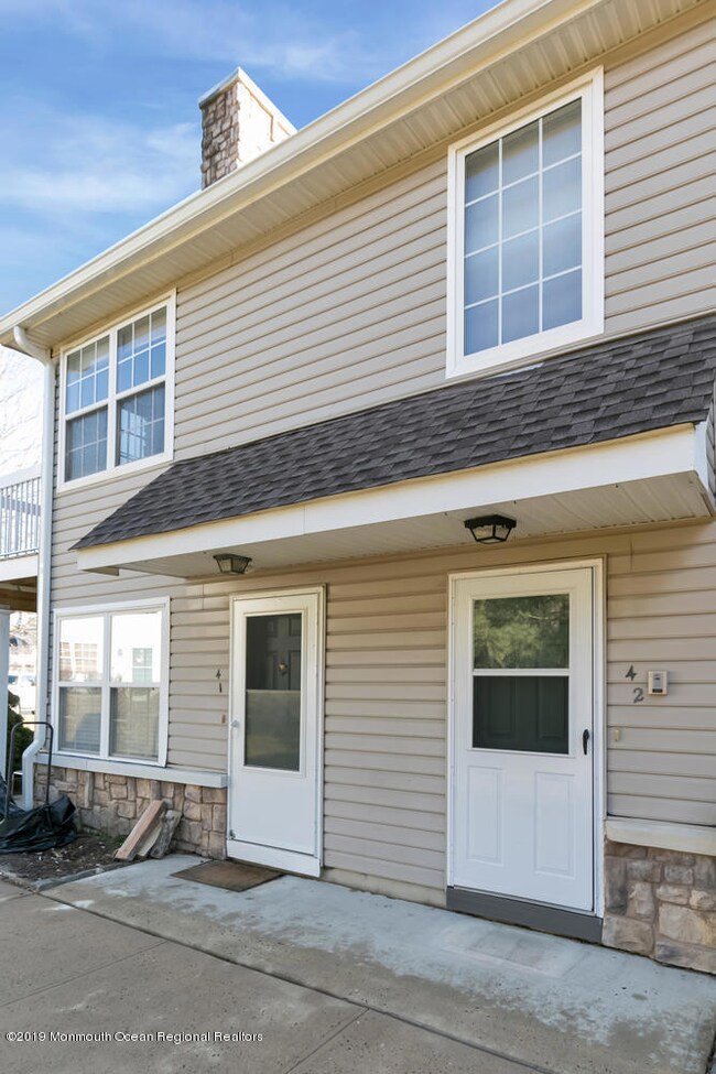 42 Des Moines Ct unit 56, Tinton Falls, NJ 07712 - photo 4