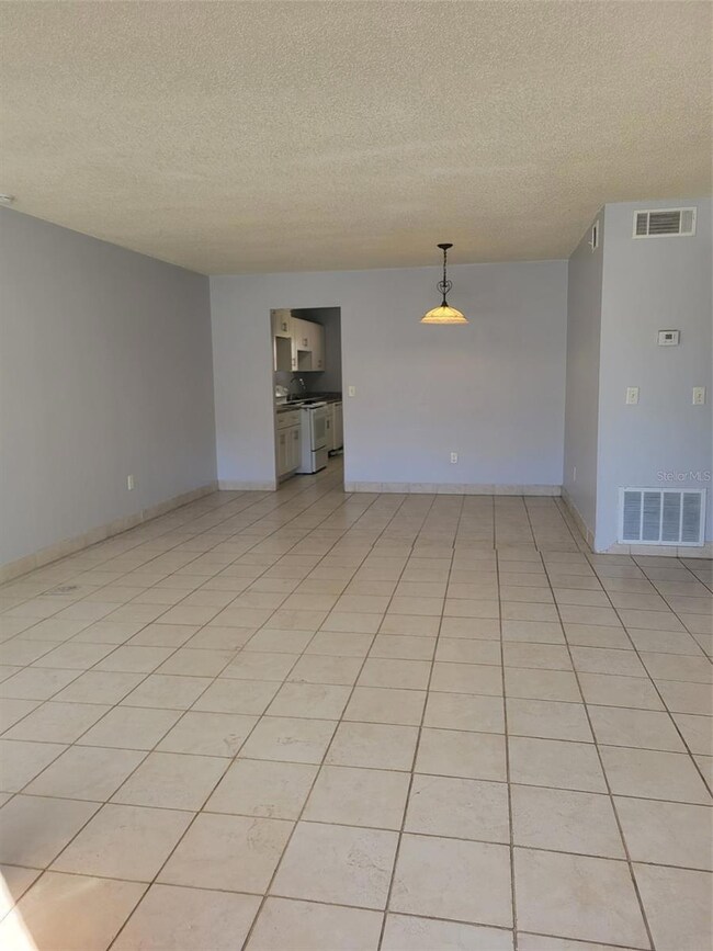220 Cherokee Ct unit 116, Altamonte Springs, FL 32701 - photo 2