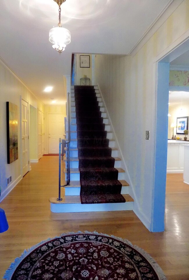 2665 Brentwood Rd, Columbus, OH 43209 - photo 7