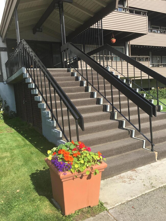 Front entry to buildilng