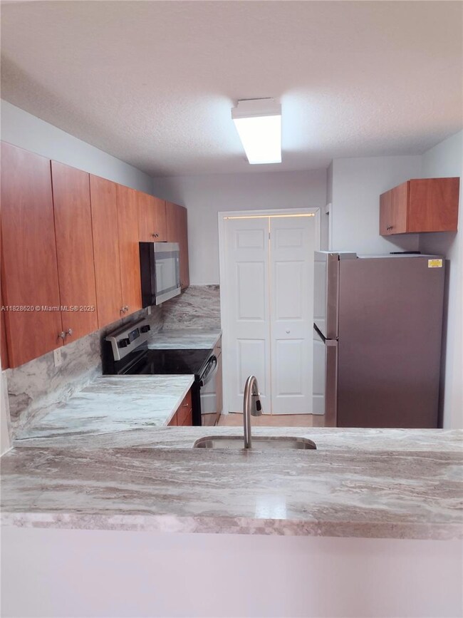 654 SW 106th Ave unit 1502, Pembroke Pines, FL 33025 - photo 7