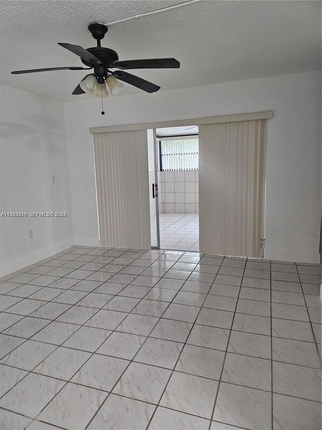 10641 SW 108th Ave unit 1H, Miami, FL 33176 - photo 4